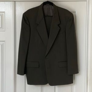 Business suit, dark green , great condition